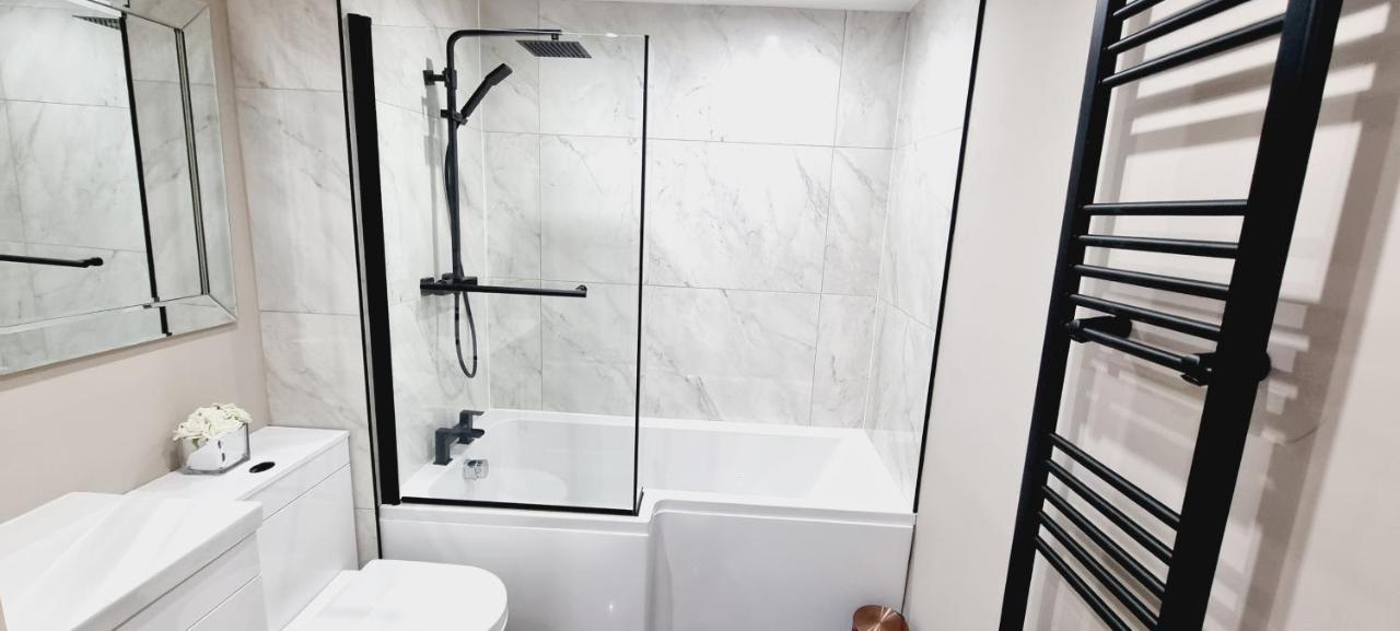 Two Double Bed Suite, Centre * Liverpool